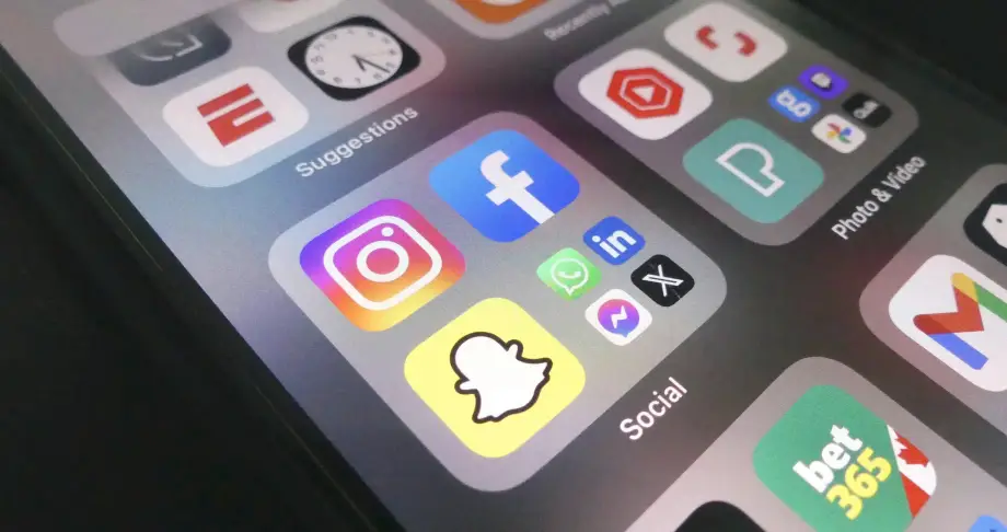 Modern Social Media Design Trends Businesses Should Follow in 2026